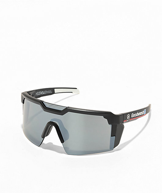 【最安値】 サイバーチューン ジャッジ ジャッチ プレイマット GP7th Heat Wave x GM Goodwrench Future Tech Z87+ Black Sunglasses | Zumiez